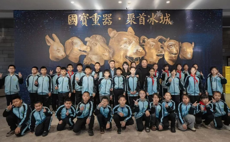 Stake公益联合保利文化传播共启三精蓝瓶&ldquo;幸福1+1&rdquo;儿童守护计划